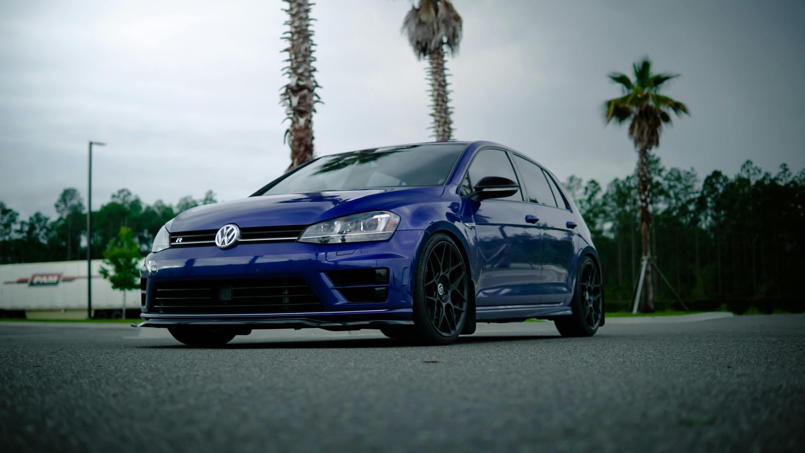 Golf R